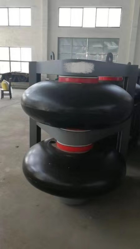 D2-120-40雙排列轉動型橡膠護舷